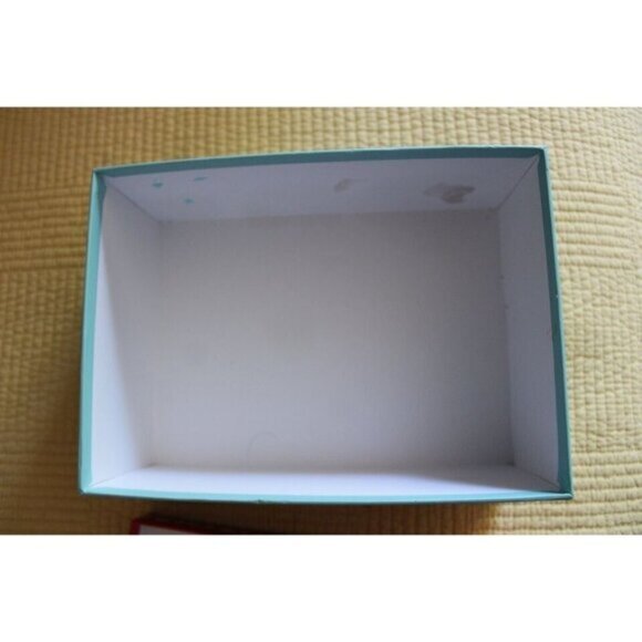 Christmas Gift Box w/ Lid Penguin Snow Globe - Picture 4 of 5